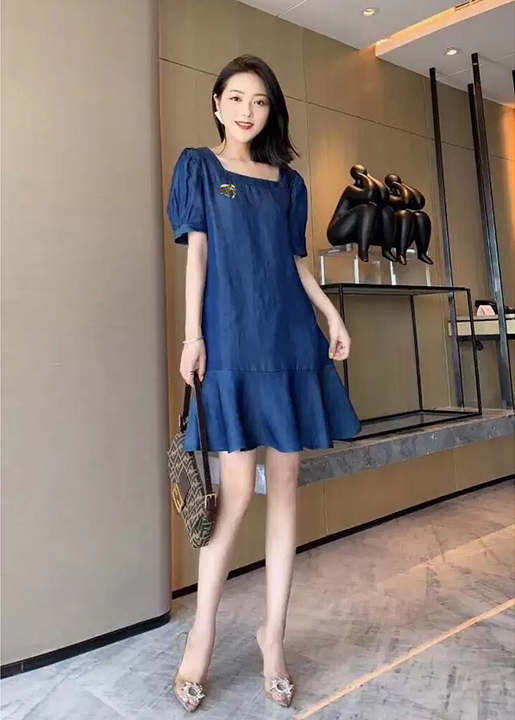 ĐẦM JEAN SUÔNG ĐUÔI CÁ CỔ CHỮ U TAY PHỒNG